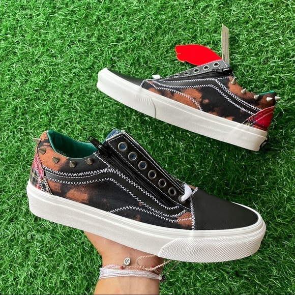 Vans Shoes - Vans Old Skool Zip